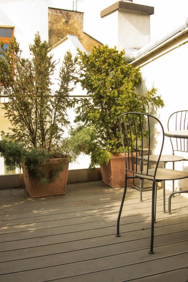 Main Square Studio With Terrace & Air Condition 克拉科夫 外观 照片