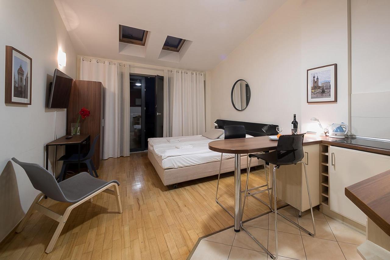 Main Square Studio With Terrace & Air Condition 克拉科夫 外观 照片