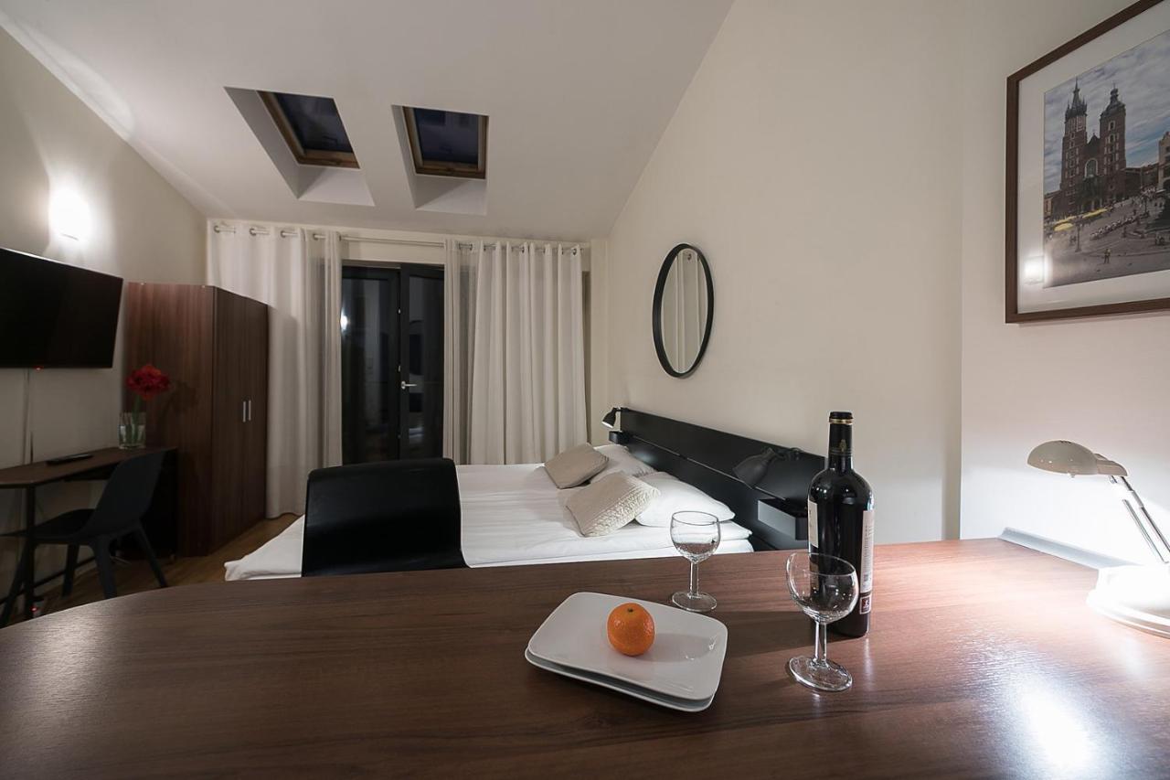 Main Square Studio With Terrace & Air Condition 克拉科夫 外观 照片